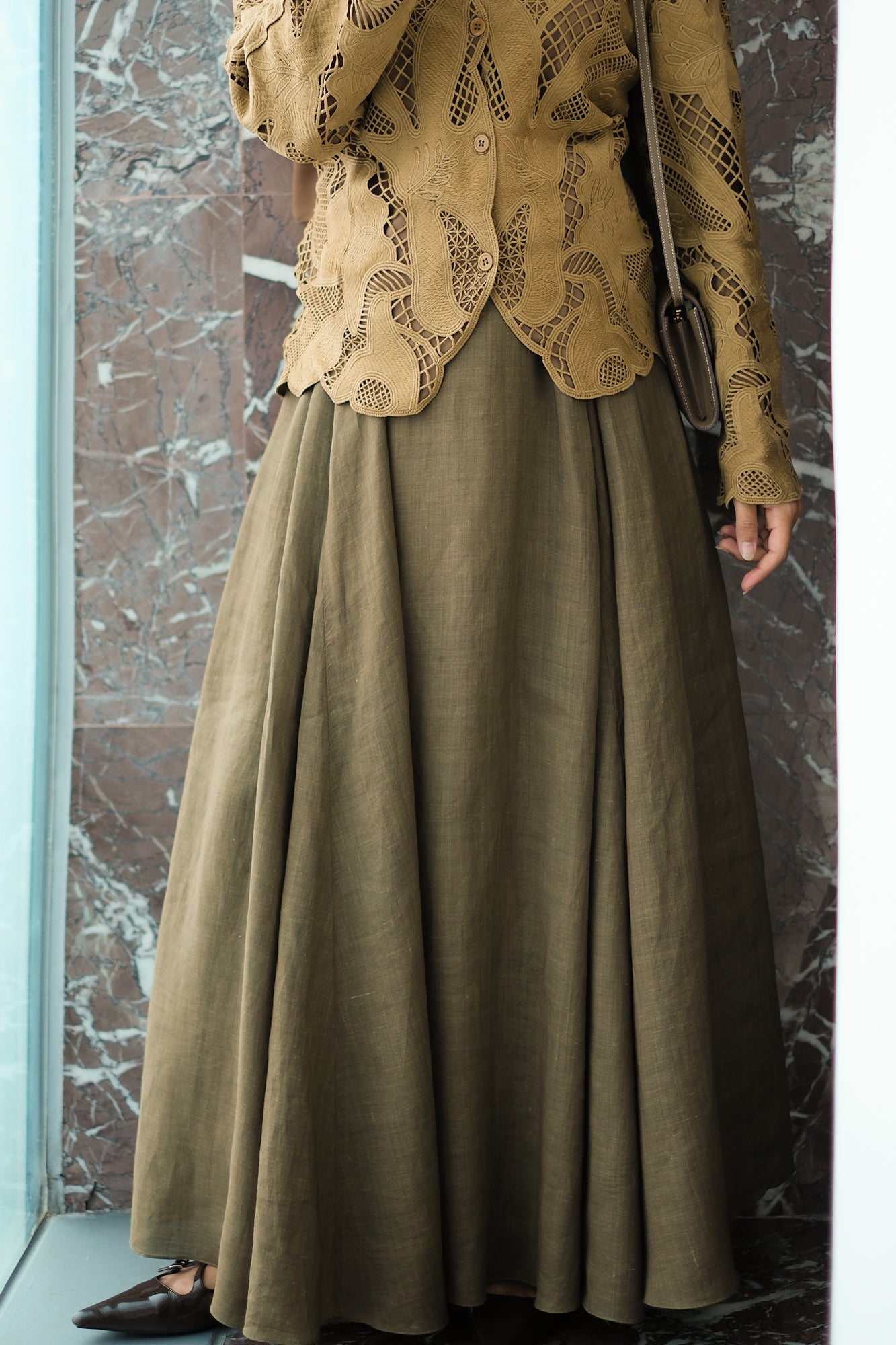 The Flow Linen Skirt in Olive