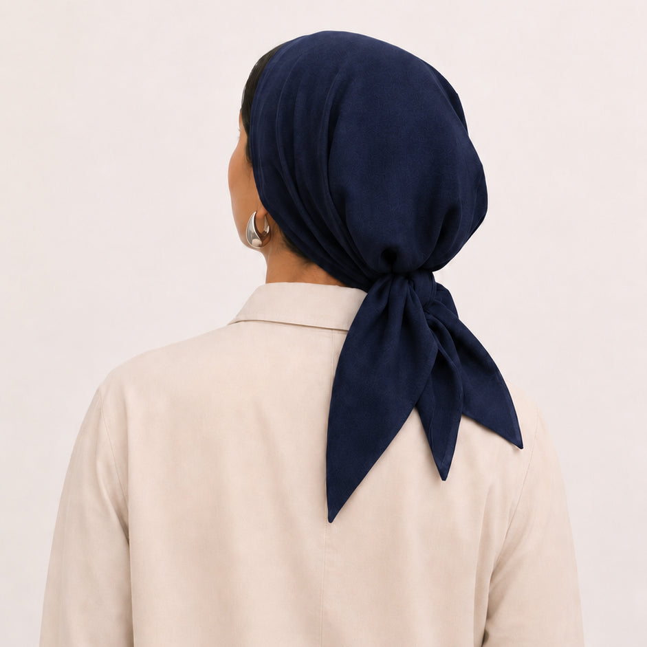 NAVY SCARF 75